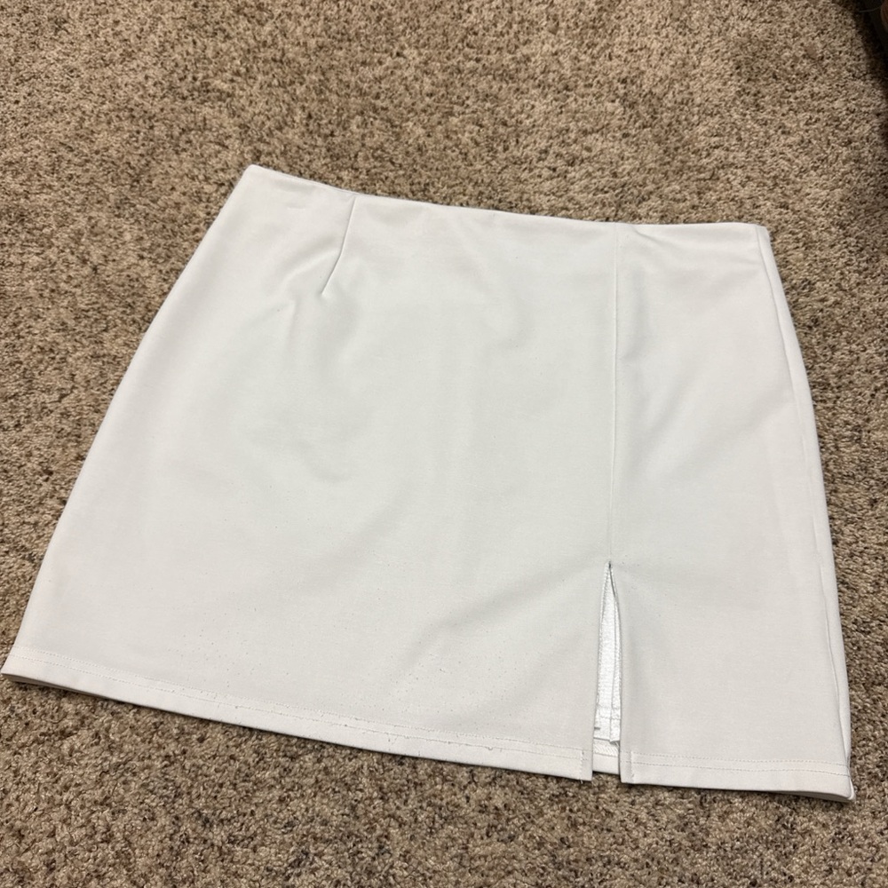 Amazon Women's Mini Skirt - White